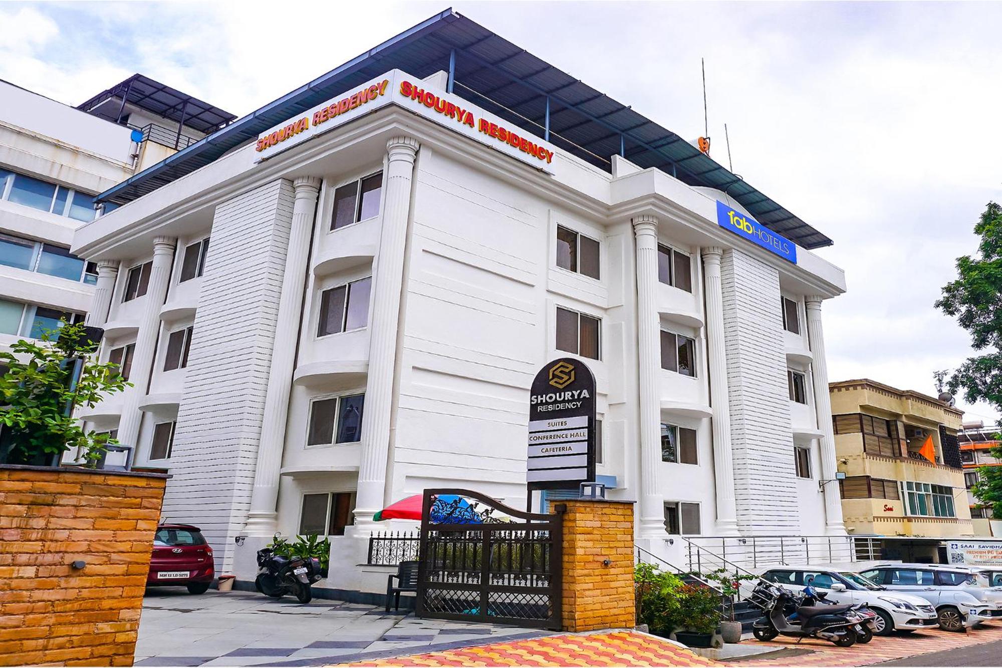Fabhotel Prime Shourya Residency - Nr Maharshi Karve Museum Pune Bagian luar foto
